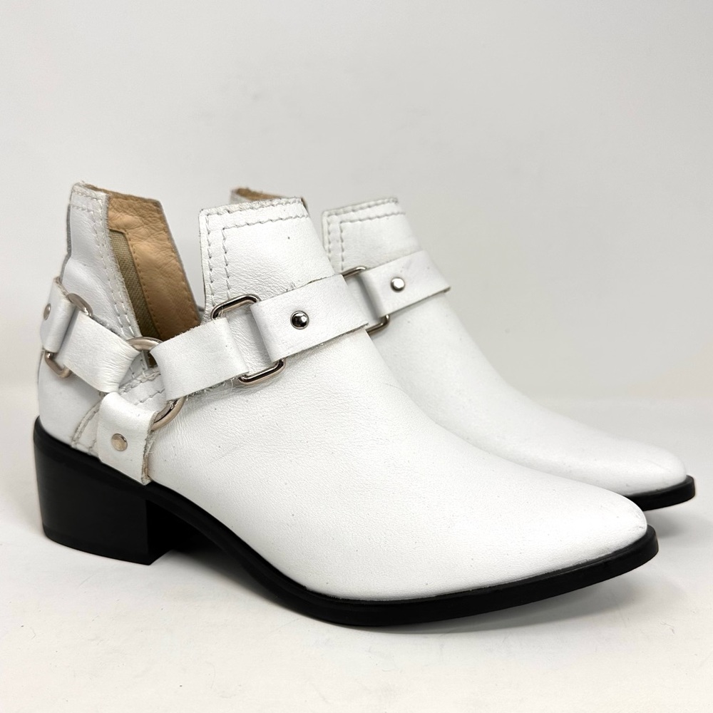 STEVEN by Steve Madden Women’s White Leather Boots